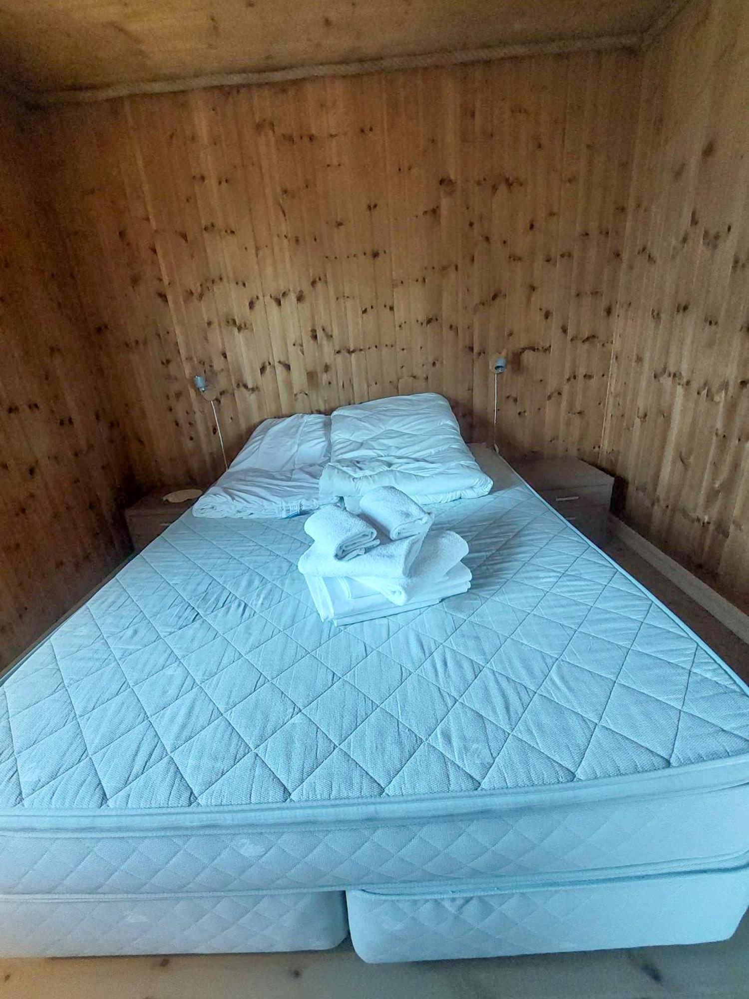 Valen Cabins In レーヌ エクステリア 写真